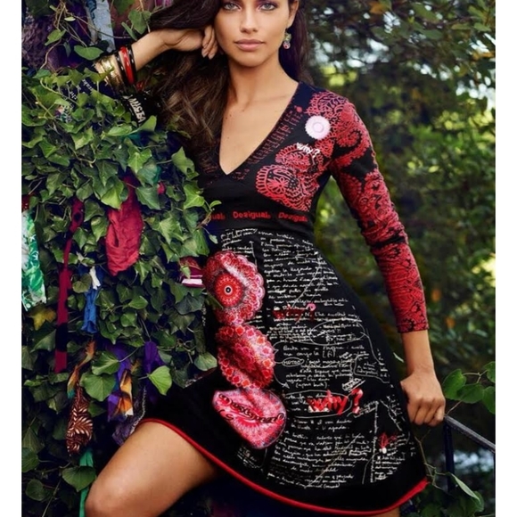 Desigual Why? Collection Vest The End Dress. - Picture 16 of 16